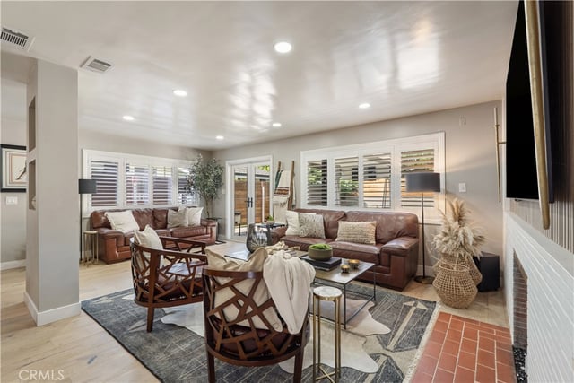 1611 N Greenbrier, Long Beach, CA 90815 — photo 4 of 20