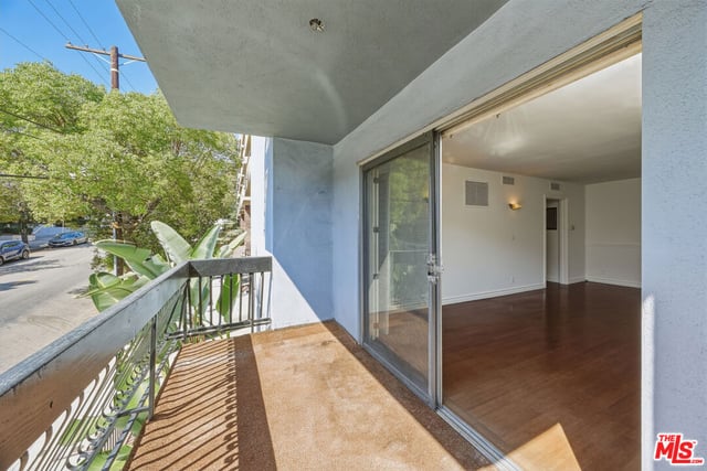 1734 N Fuller Avenue 201, Los Angeles, CA 90046 — photo 5 of 38