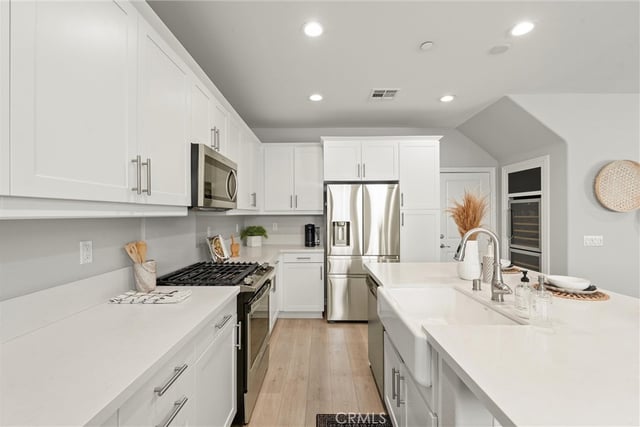 250 W Ridgewood, Long Beach, CA 90805 — photo 11 of 43