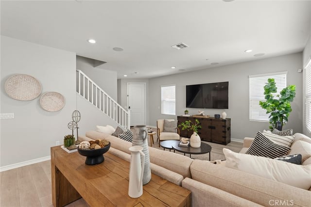 250 W Ridgewood, Long Beach, CA 90805 — photo 6 of 43