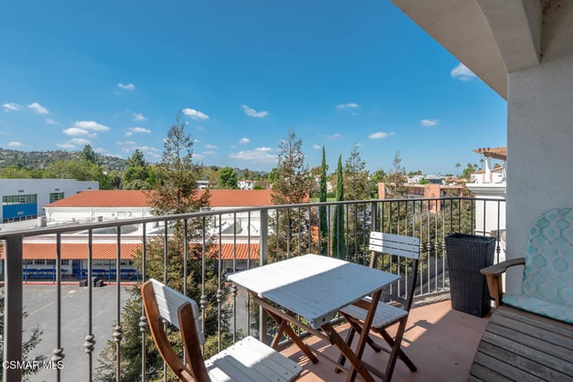 13308 Valleyheart Drive 404, Sherman Oaks, CA 91423 — photo 20 of 23