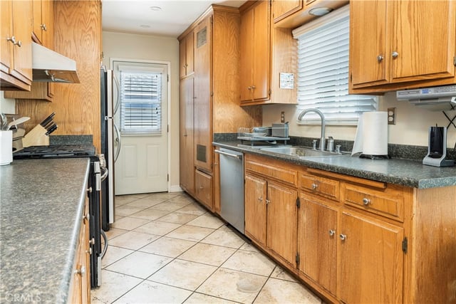4858 Fidler, Long Beach, CA 90808 — photo 17 of 31