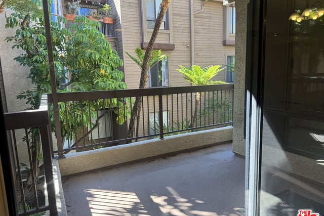 236 N Louise Street 204, Glendale, CA 91206 — photo 18 of 38