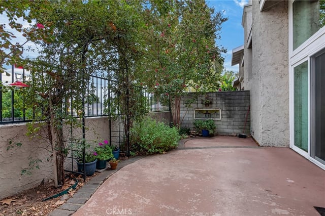 25142 Marci, Valencia, CA 91355 — photo 30 of 37