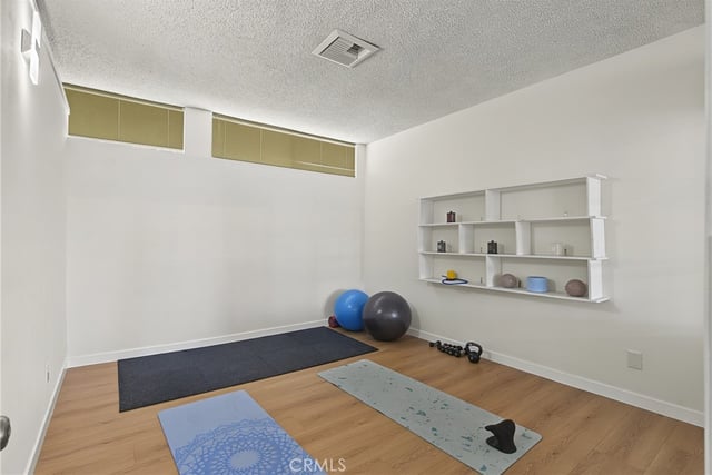 8601 International Avenue 135, Canoga Park, CA 91304 — photo 23 of 31