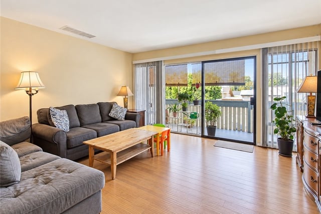 8601 International Avenue 135, Canoga Park, CA 91304 — photo 3 of 31