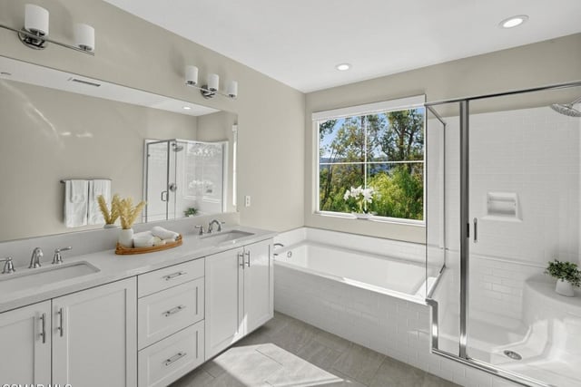 242 Morro Way 2, Simi Valley, CA 93065 — photo 23 of 43