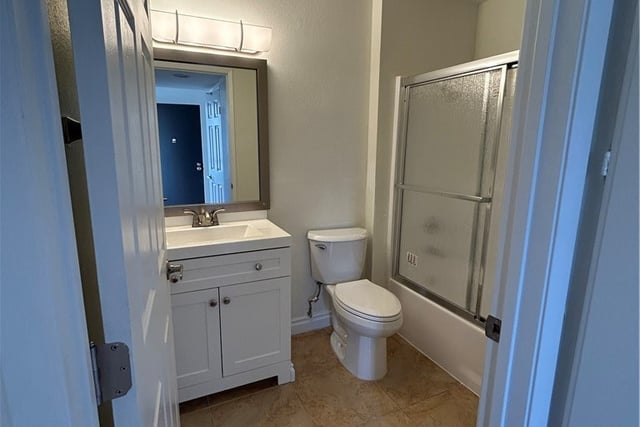 21520 Burbank 303, Woodland Hills, CA 91367 — photo 4 of 15