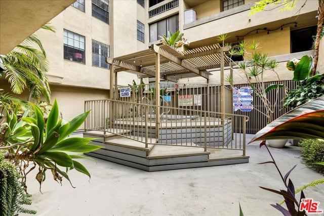 740 N Kings Road 114, West Hollywood, CA 90069 — photo 32 of 34