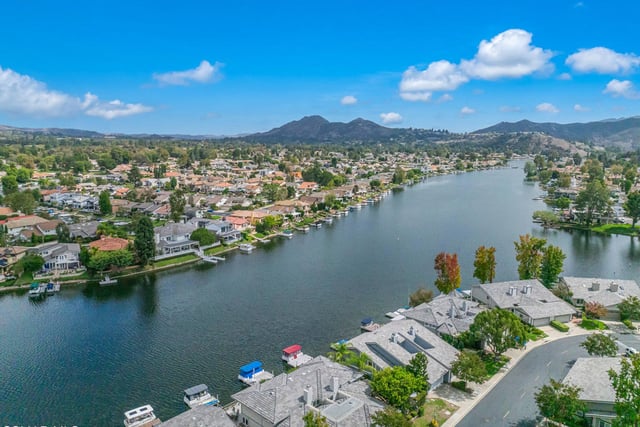 2231 Westshore Lane, Westlake Village, CA 91361 — photo 3 of 38