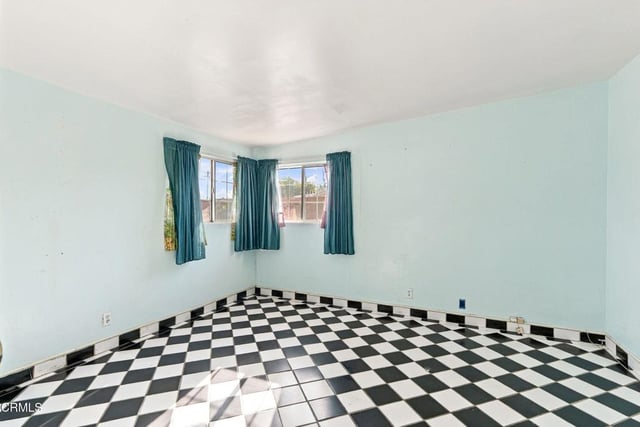 362 Salem Avenue, Oxnard, CA 93036 — photo 15 of 31