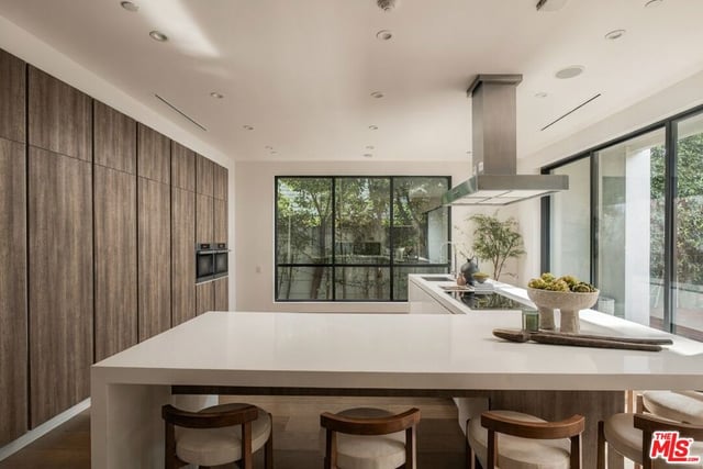 103 N Laurel Avenue, Los Angeles, CA 90048 — photo 11 of 75