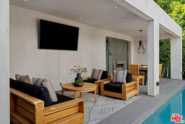 103 N Laurel Avenue, Los Angeles, CA 90048 — photo 39 of 75