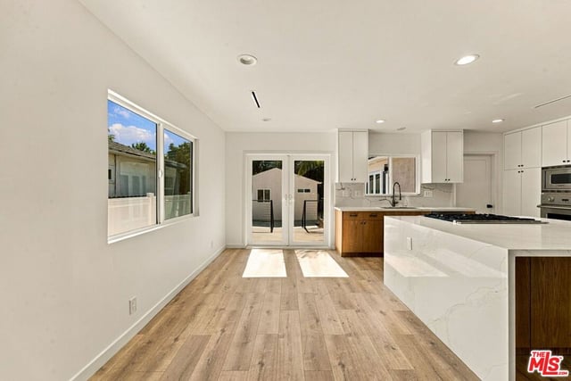 2481 Coolidge Avenue, Los Angeles, CA 90064 — photo 15 of 39