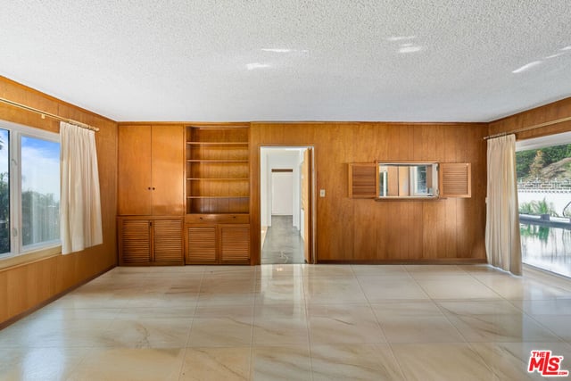 4799 Bonvue Avenue, Los Angeles, CA 90027 — photo 14 of 33