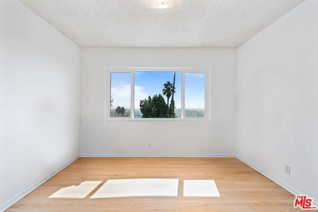 4799 Bonvue Avenue, Los Angeles, CA 90027 — photo 27 of 33