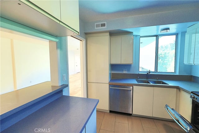 7309 Franklin Avenue 406, Los Angeles, CA 90046 — photo 17 of 36