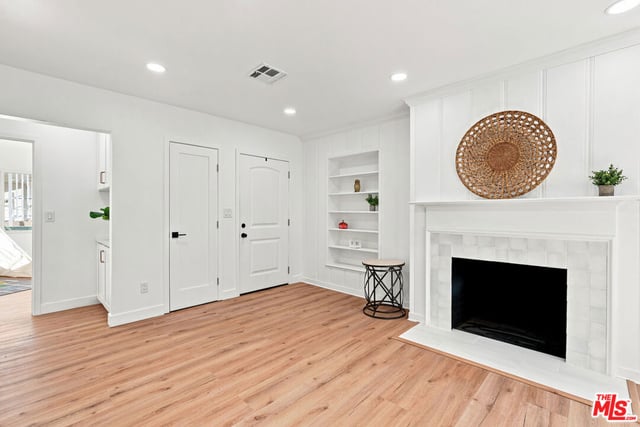 7800 S Victoria Avenue, Los Angeles, CA 90043 — photo 8 of 45