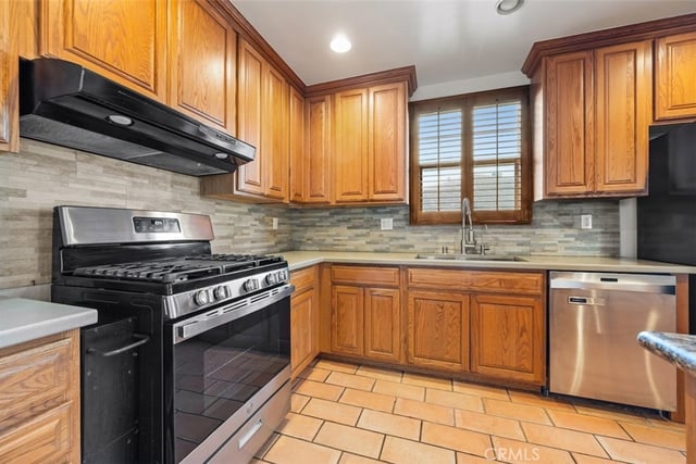 2903 N Lincoln, Burbank, CA 91504 — photo 14 of 28