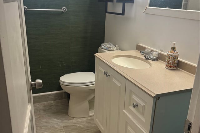 6929 Calvin, Reseda, CA 91335 — photo 3 of 9