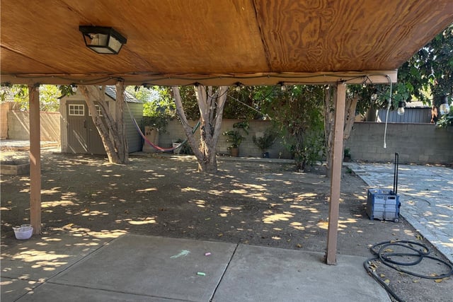 6929 Calvin, Reseda, CA 91335 — photo 8 of 9