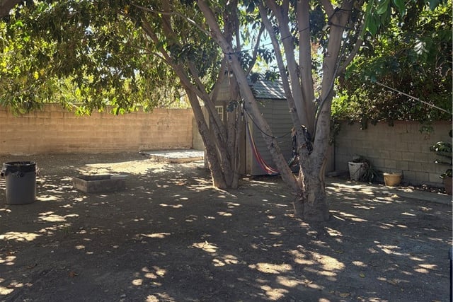 6929 Calvin, Reseda, CA 91335 — photo 9 of 9
