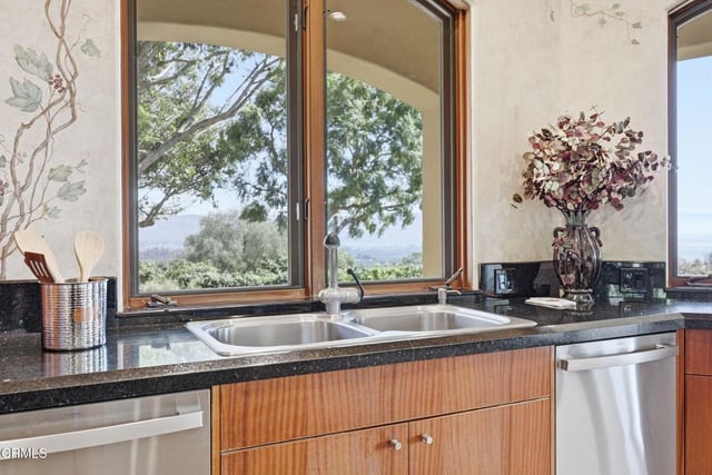 747 Barr Highland Lane, Ventura, CA 93004 — photo 25 of 74