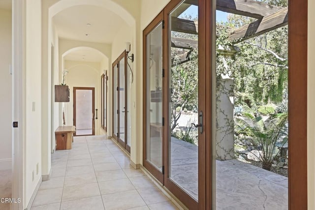 747 Barr Highland Lane, Ventura, CA 93004 — photo 9 of 74