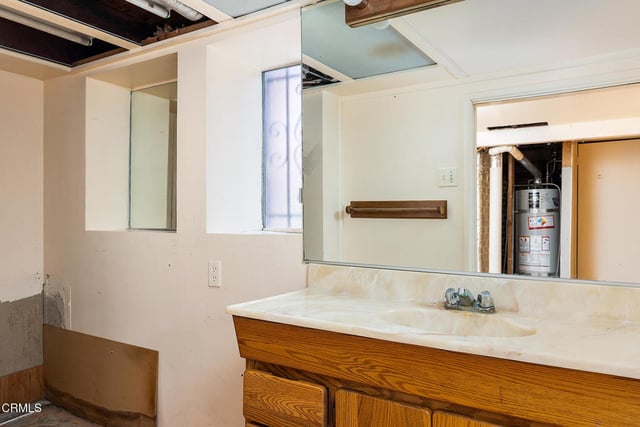 1341 Cambridge Drive, Glendale, CA 91205 — photo 10 of 21