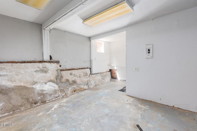 1341 Cambridge Drive, Glendale, CA 91205 — photo 11 of 21