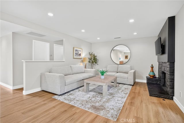 10500 Monogram, Granada Hills, CA 91344 — photo 10 of 36