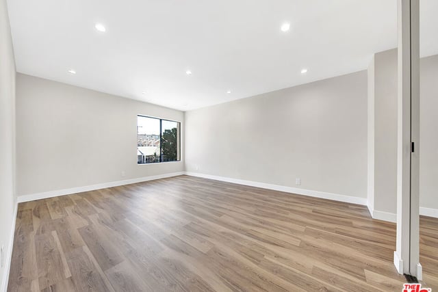 1325 Valley View Road 201, Glendale, CA 91202 — photo 16 of 34