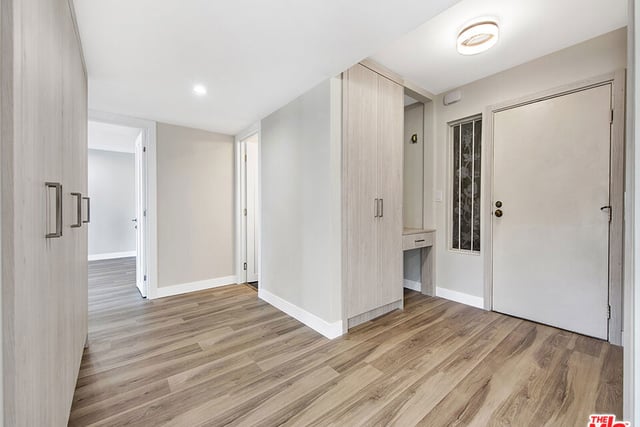 1325 Valley View Road 201, Glendale, CA 91202 — photo 5 of 34