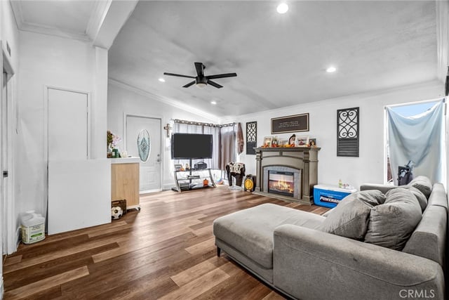 5450 N Paramount 33, Long Beach, CA 90805 — photo 3 of 39