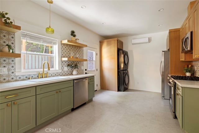 5850 Burwood Ave, Los Angeles, CA 90042 — photo 17 of 49