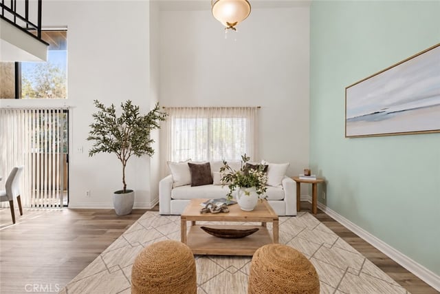 18433 Hatteras 507, Tarzana, CA 91356 — photo 2 of 26