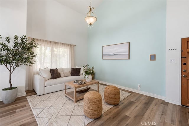 18433 Hatteras 507, Tarzana, CA 91356 — photo 3 of 26