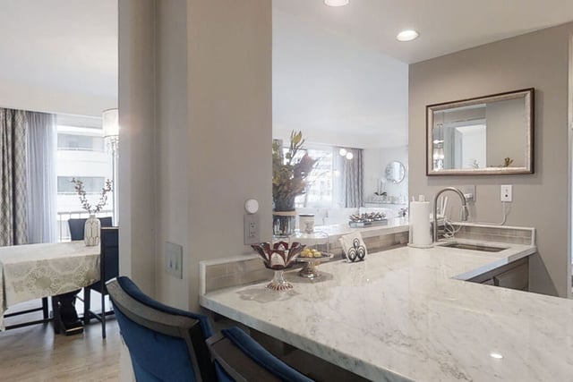 10550 Wilshire Boulevard 501, Los Angeles, CA 90024 — photo 19 of 38