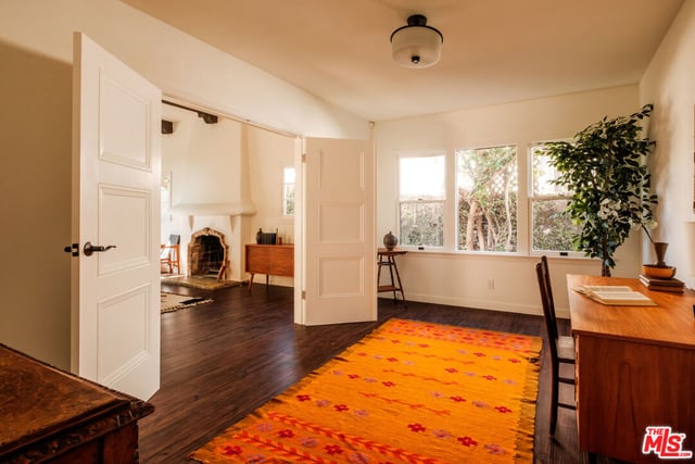 1338 S Sierra Bonita Avenue, Los Angeles, CA 90019 — photo 10 of 40