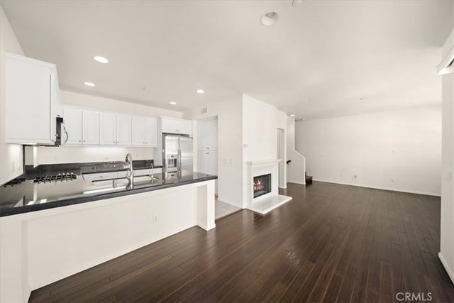 1800 Oak Street 319, Torrance, CA 90501 — photo 9 of 37