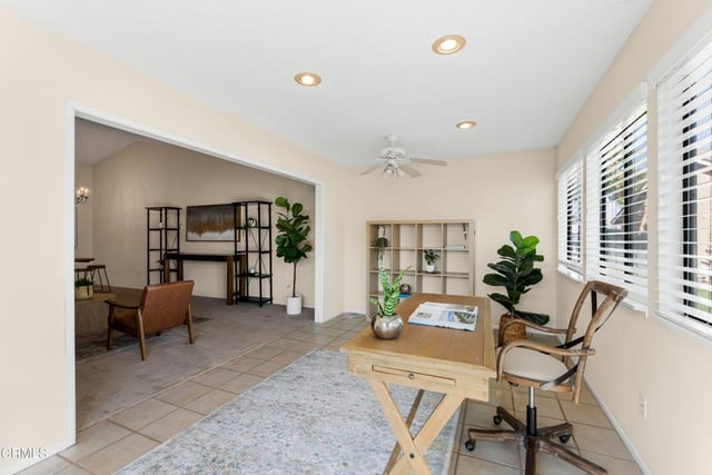 18113 Village 18, Camarillo, CA 93012 — photo 7 of 34