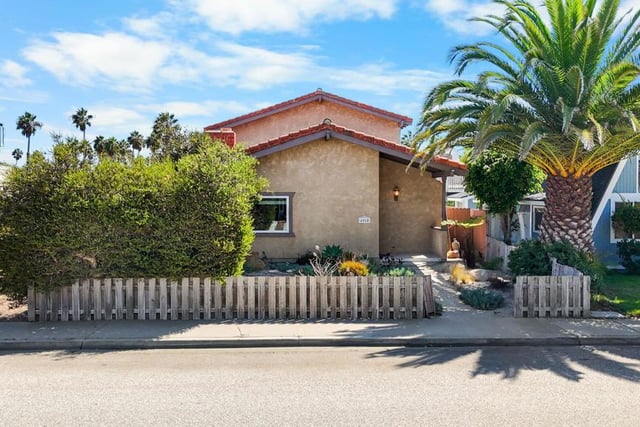 4910 Oceanaire Street, Oxnard, CA 93035 — photo 3 of 44