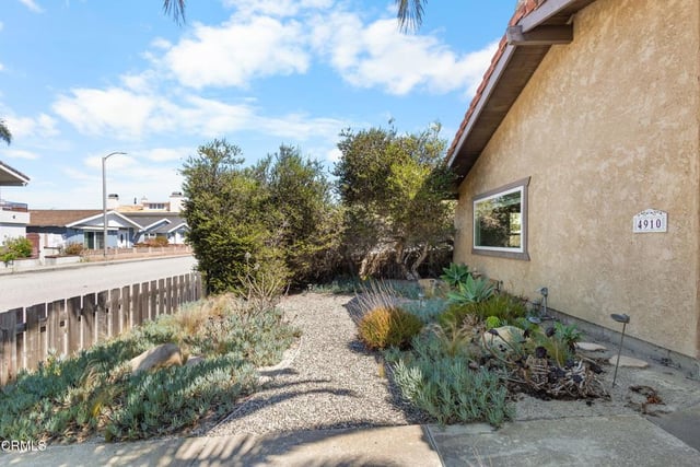 4910 Oceanaire Street, Oxnard, CA 93035 — photo 8 of 44