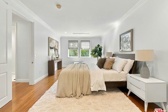 8121 Norton Avenue 201, Los Angeles, CA 90046 — photo 31 of 63