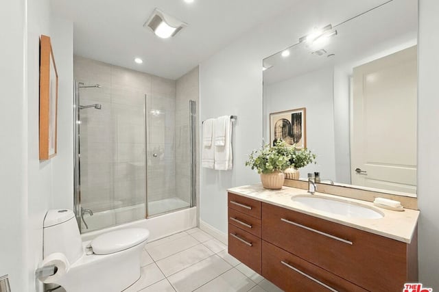 8121 Norton Avenue 201, Los Angeles, CA 90046 — photo 38 of 63