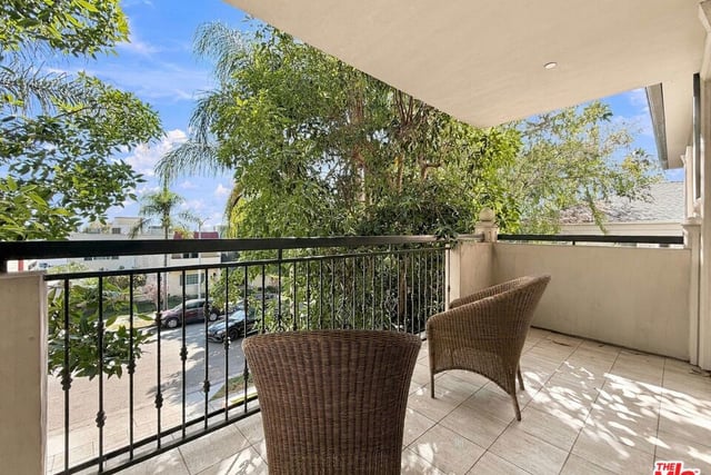 8121 Norton Avenue 201, Los Angeles, CA 90046 — photo 48 of 63