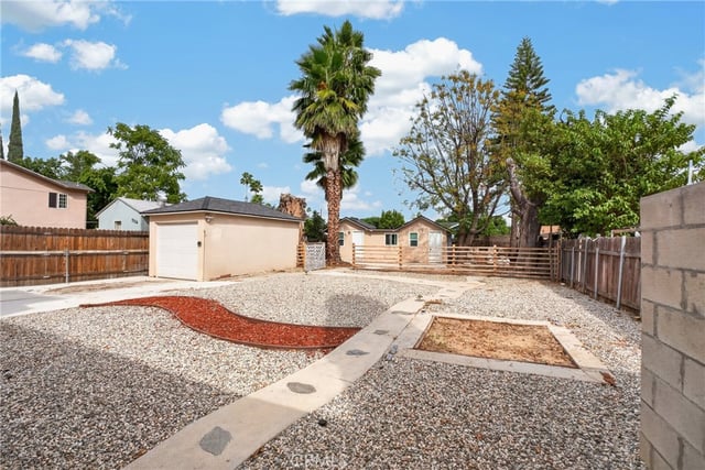 7032 Crebs Avenue, Reseda, CA 91335 — photo 30 of 51