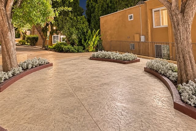 18350 Hatteras Street 233, Tarzana, CA 91356 — photo 5 of 11