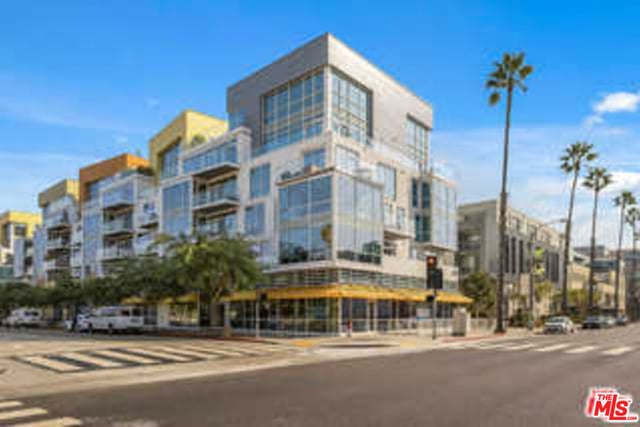 1705 Ocean Avenue 314, Santa Monica, CA 90401 — photo 24 of 33