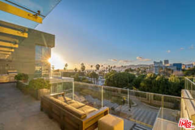 1705 Ocean Avenue 314, Santa Monica, CA 90401 — photo 29 of 33